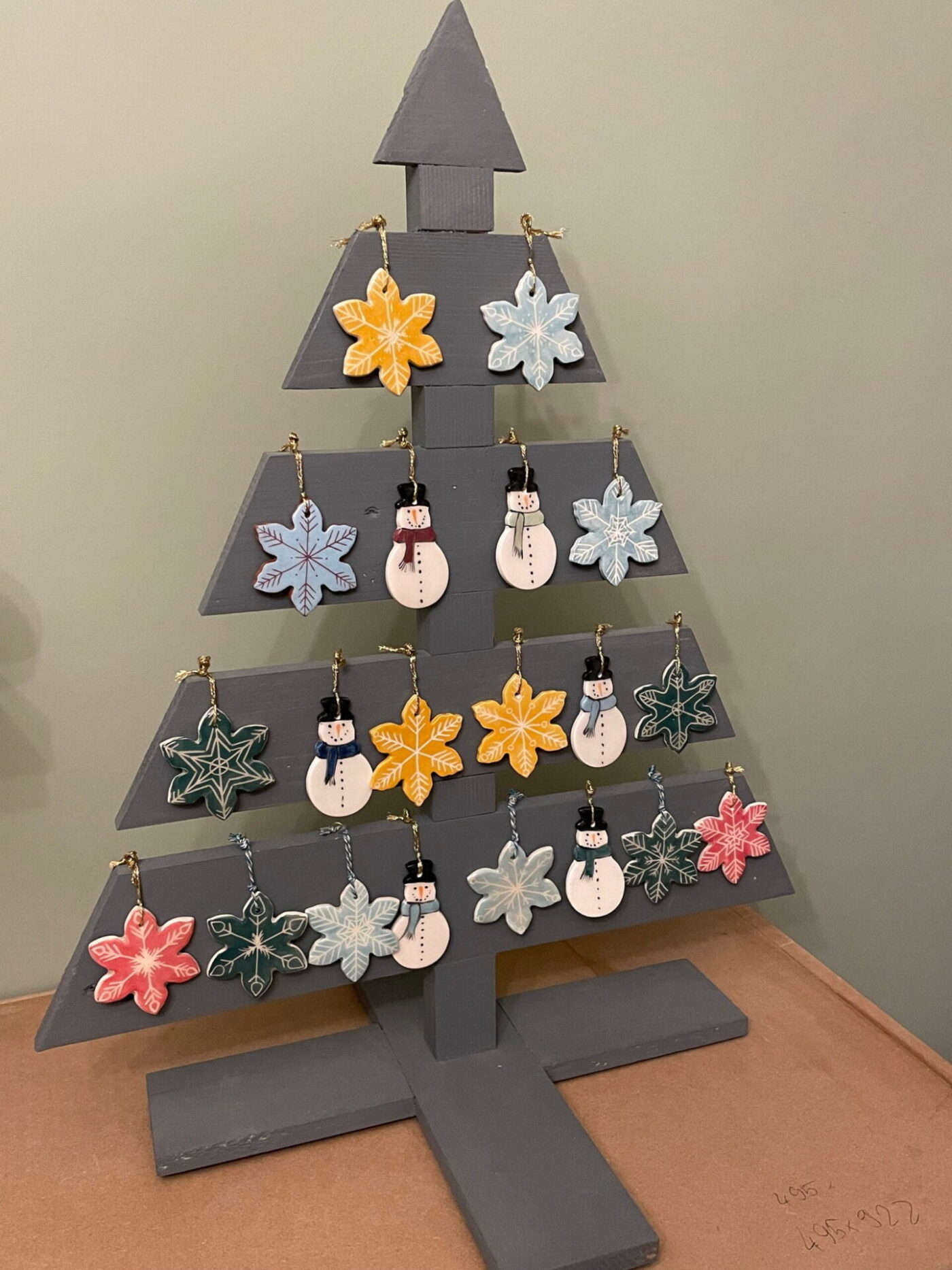 Grey Wood Christmas Tree Display — close-up