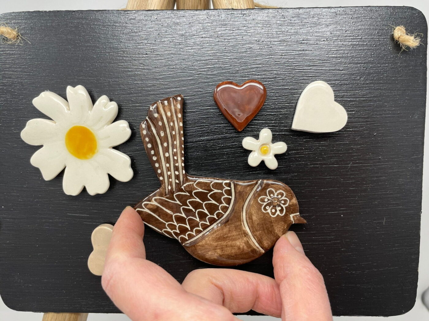 Brown Bird, Hearts & White Flowers Magnet Set of 6 — detail view