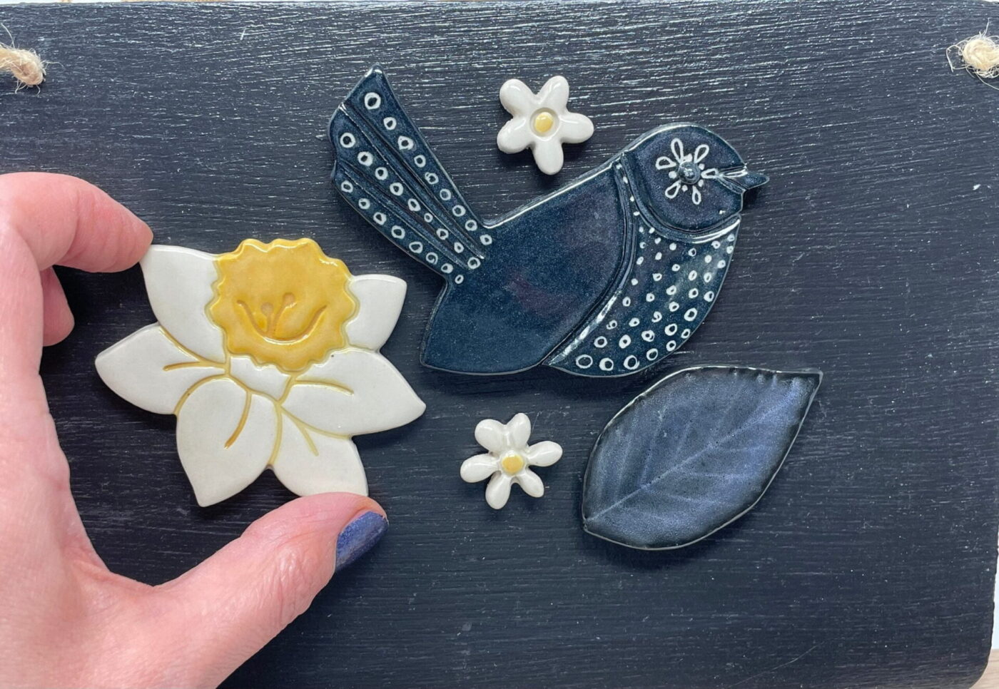 il_fullxfull.4518697379_h5je.jpg Black Bird, Daffodil & Daisy Ceramic Magnet Set