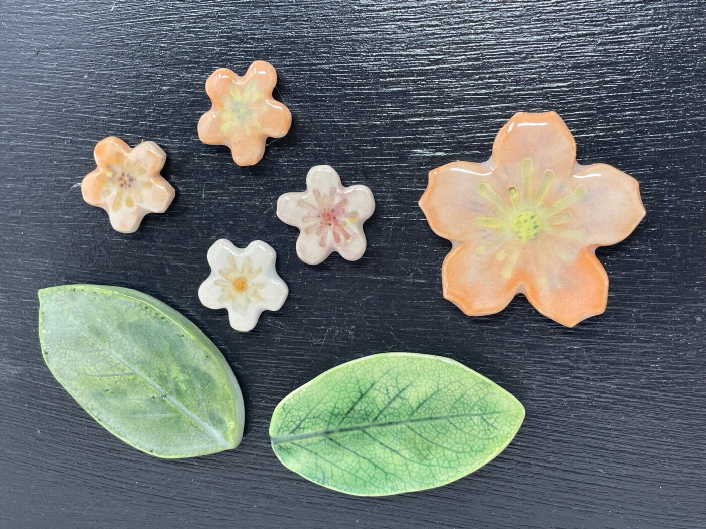 Peach Flower Ceramic Magnet Set of 7 — side view