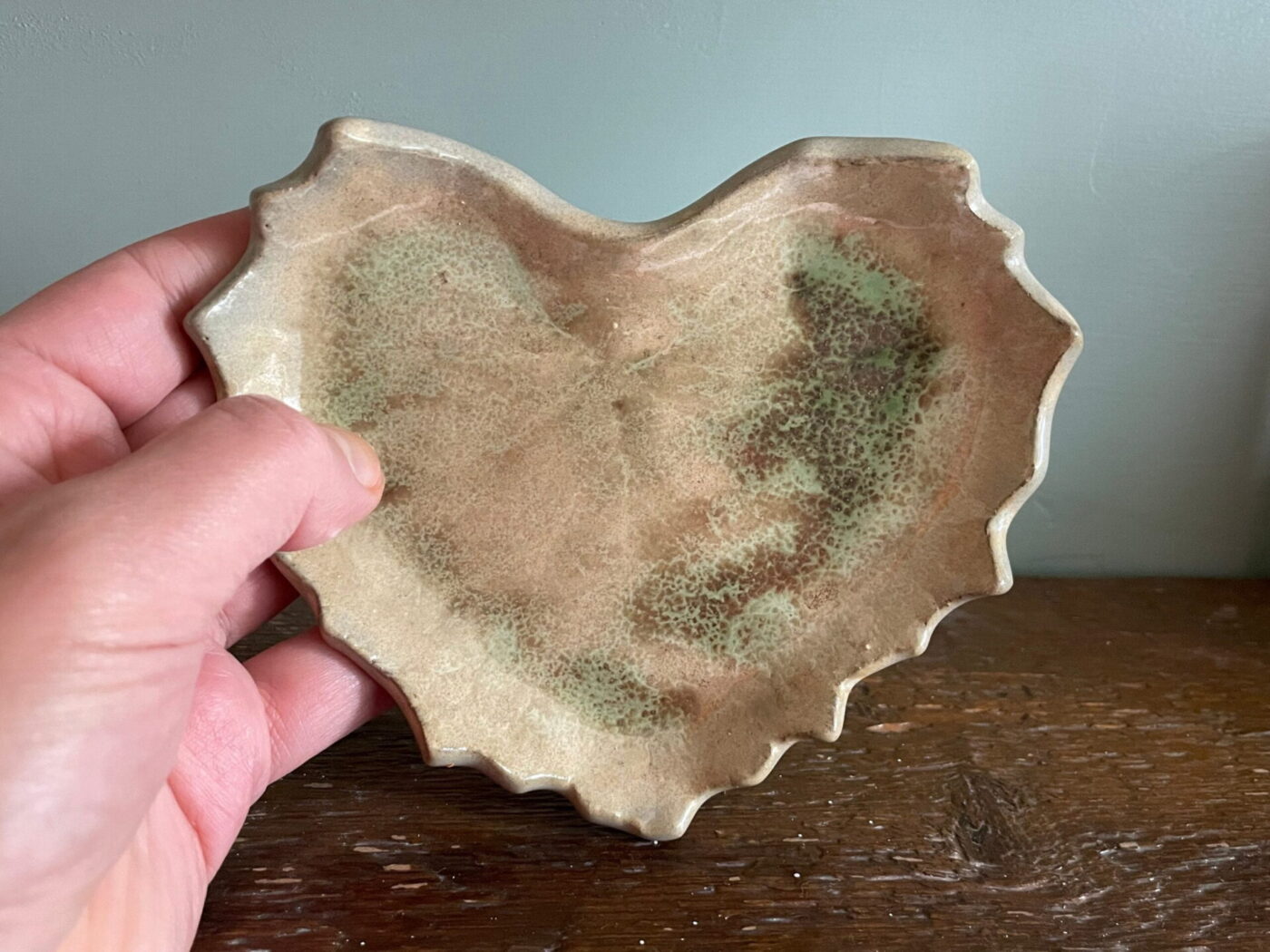 Autumn Leaf Ceramic Soap & Trinket Dish — close-up
