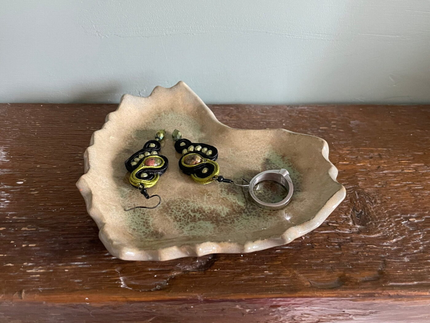 Autumn Leaf Ceramic Soap & Trinket Dish — detail view