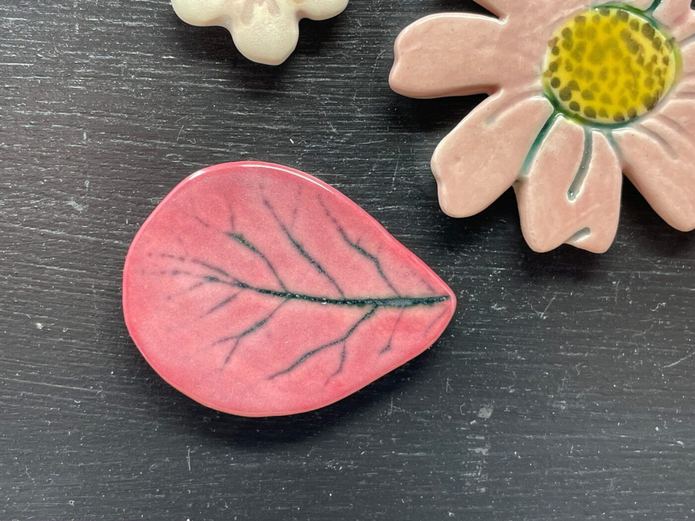 Purple & Pink Ceramic Flower Magnet Set — close-up
