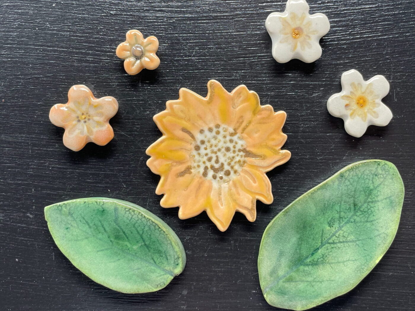 Orange & White Flower Ceramic Magnet Set — back view