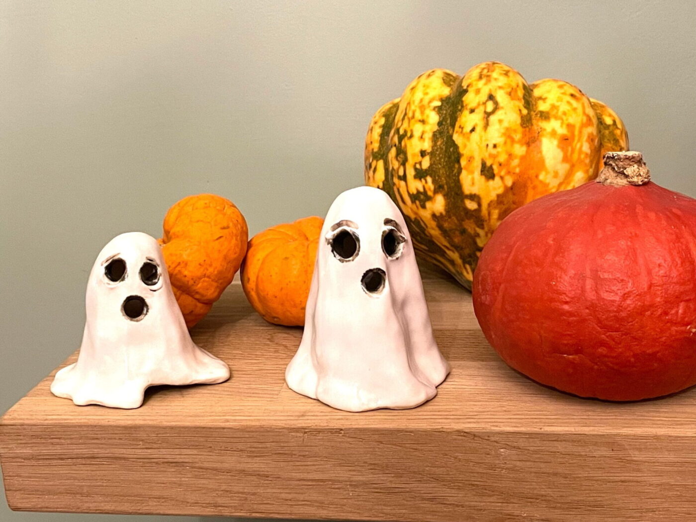 Halloween Ghost Mother & Son Ceramic Set — detail view
