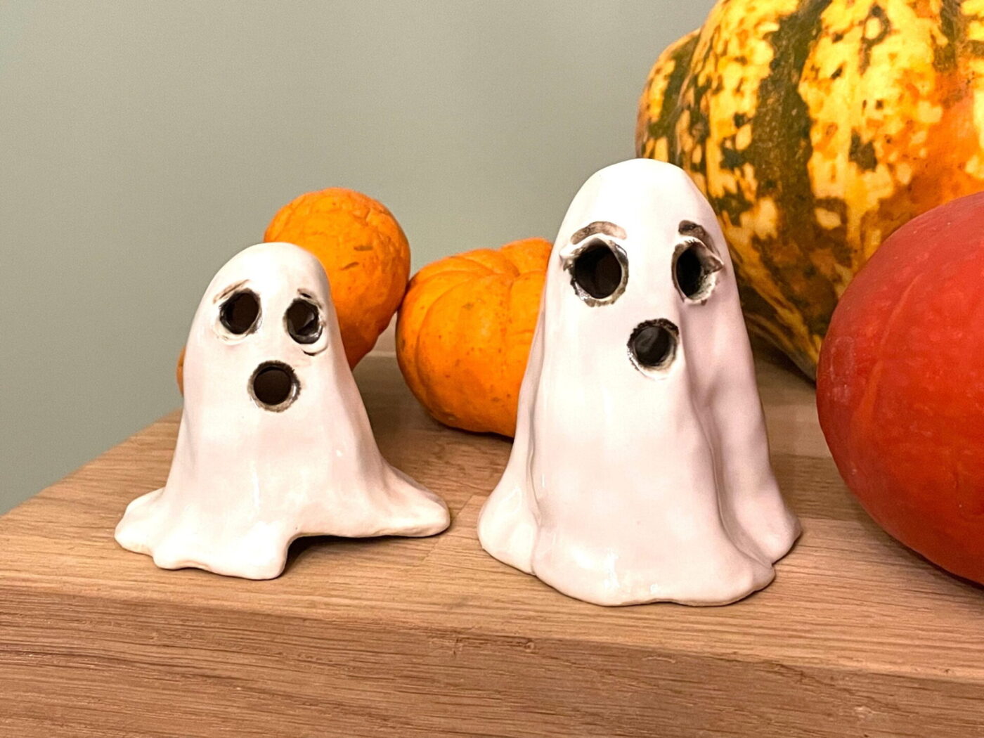Halloween Ghost Mother & Son Ceramic Set — side view