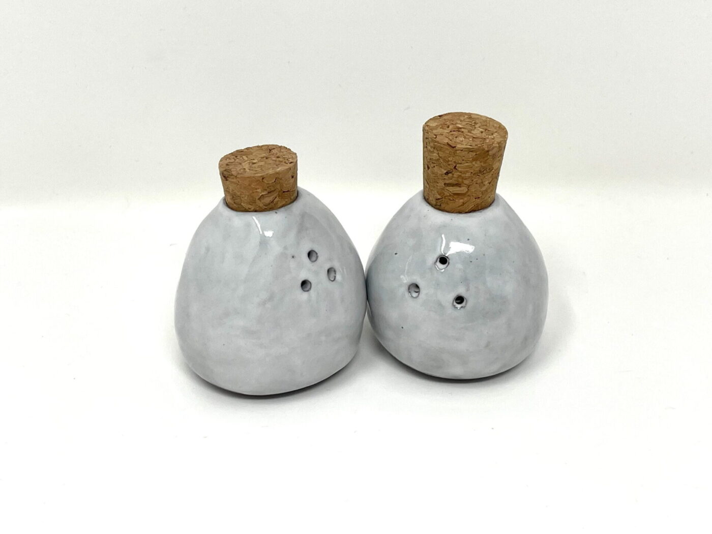 White & Grey Pinch-Pot Salt & Pepper Shakers — styling detail
