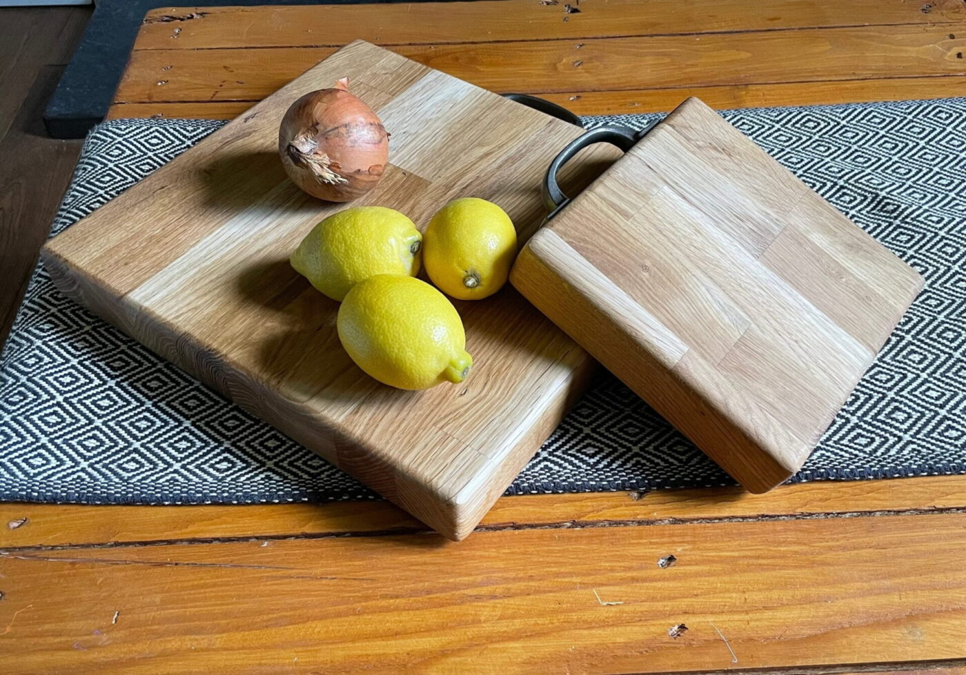 Oak Chopping Board with Handle