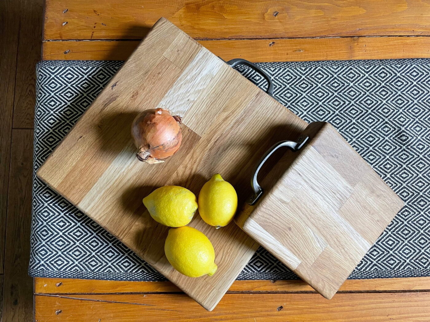 Oak Chopping Board with Handle — alternate angle