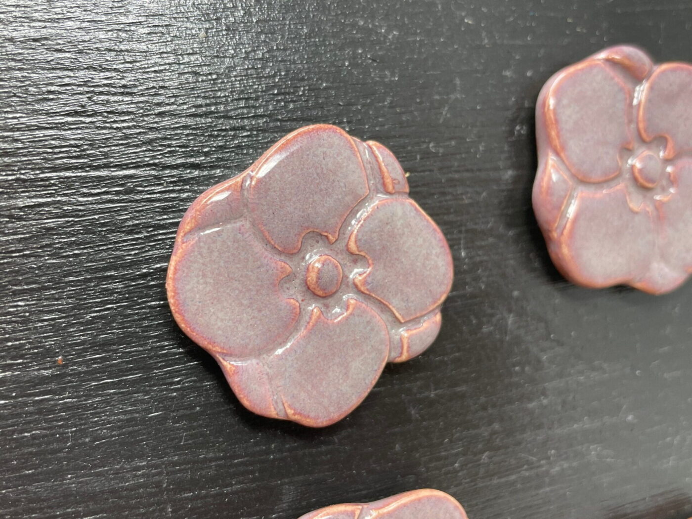 Purple Flower Ceramic Fridge Magnet Set (6) — detail view