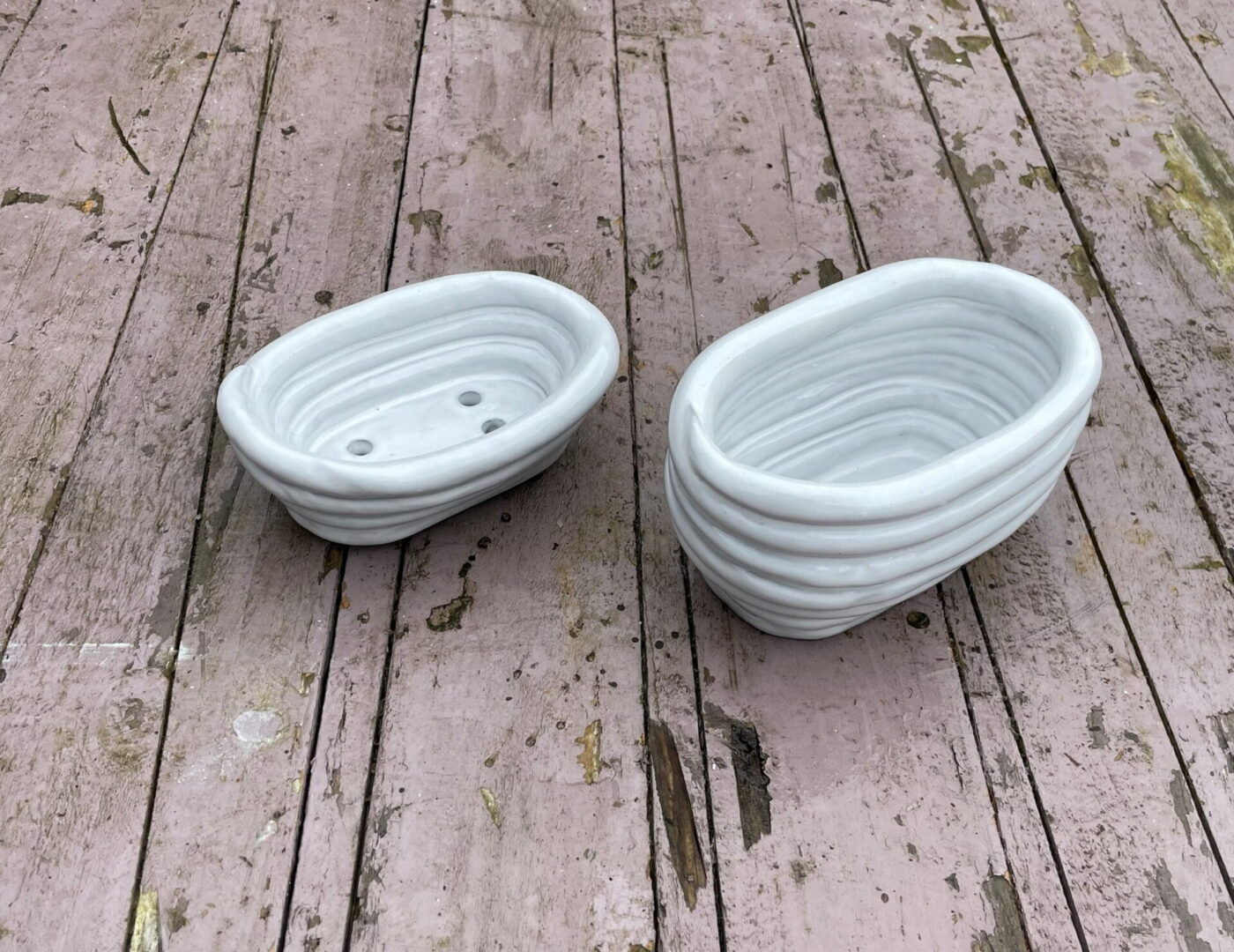 il_fullxfull.6070198115_kake.jpg White Coiled Soap Dish & Toothbrush Holder Set