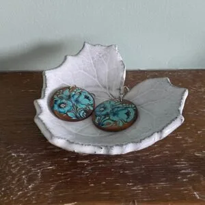 Handmade pottery white and gray ceramic leaf shaped ceramic Soap dish / trinket dish / ring holder