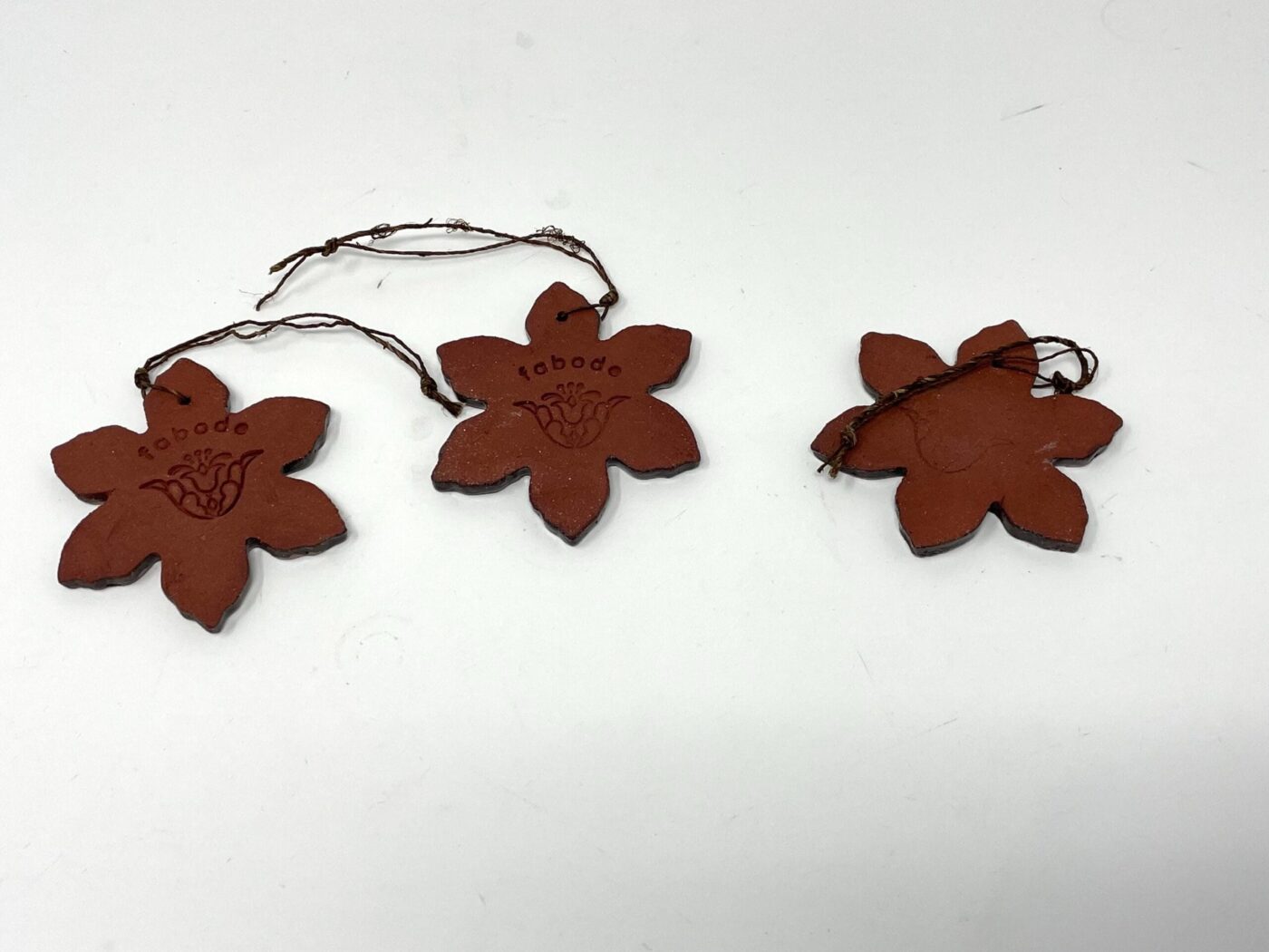 Mauve Terracotta Christmas Pendant Set of 3 — side view