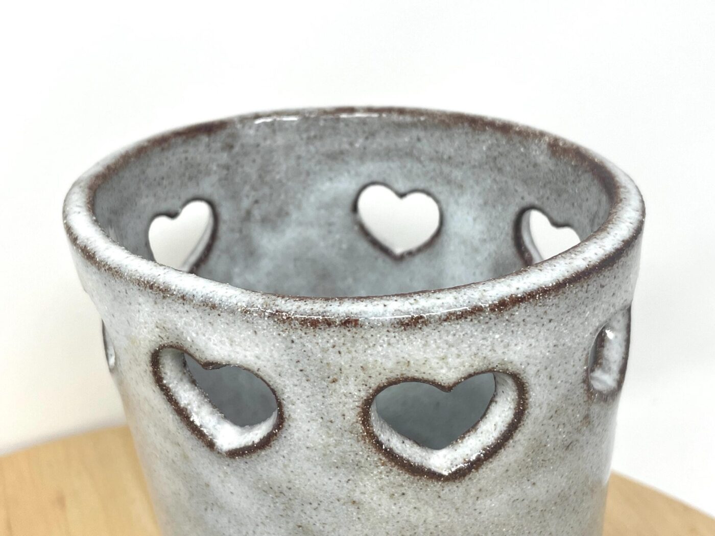Terracotta Heart Bathroom Set (Dish + Toothbrush Holder) — in use