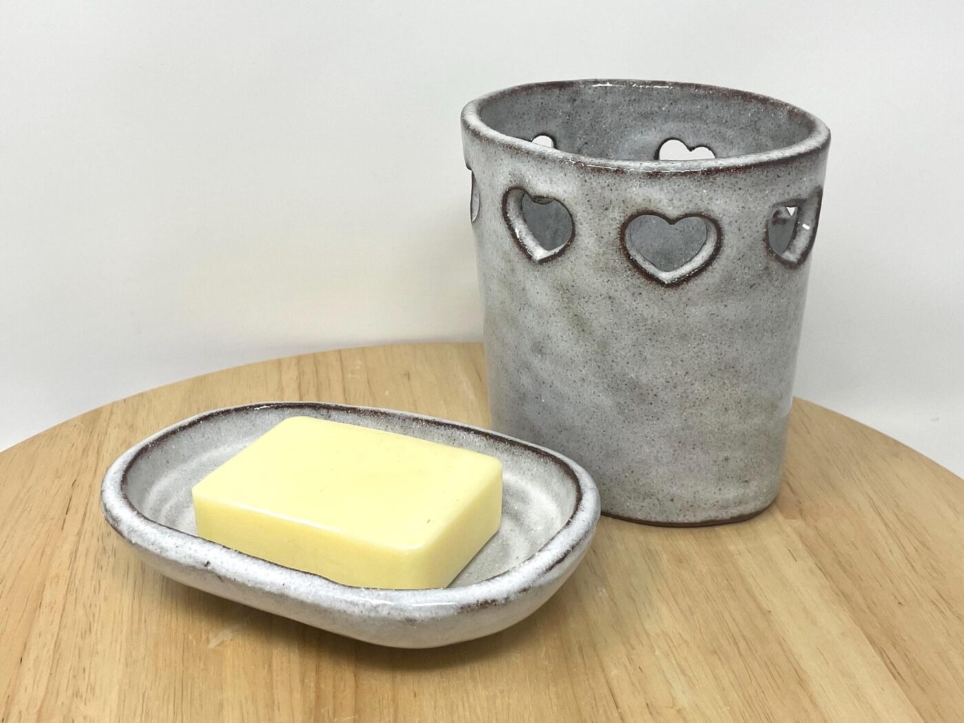 Terracotta Heart Bathroom Set (Dish + Toothbrush Holder) — styling detail