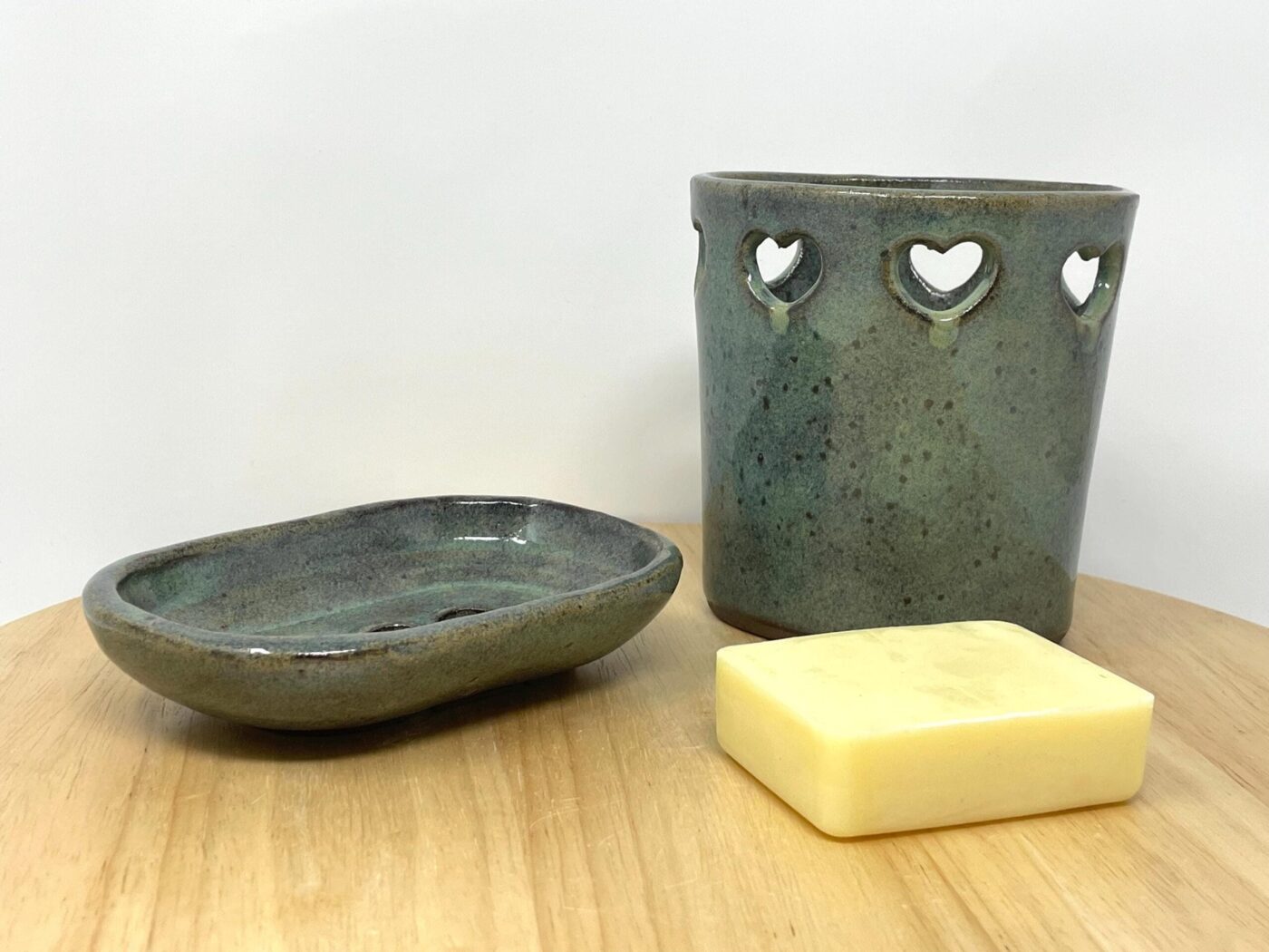 Heart-Pierced Turquoise Bathroom Set — top view
