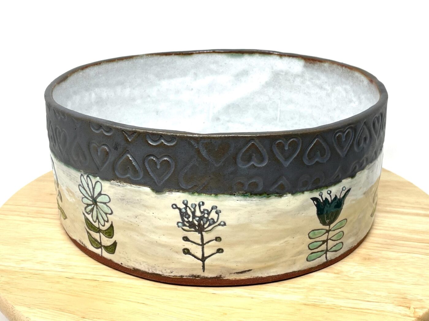 Large Terracotta Sgraffito Bowl (25cm) — scale view
