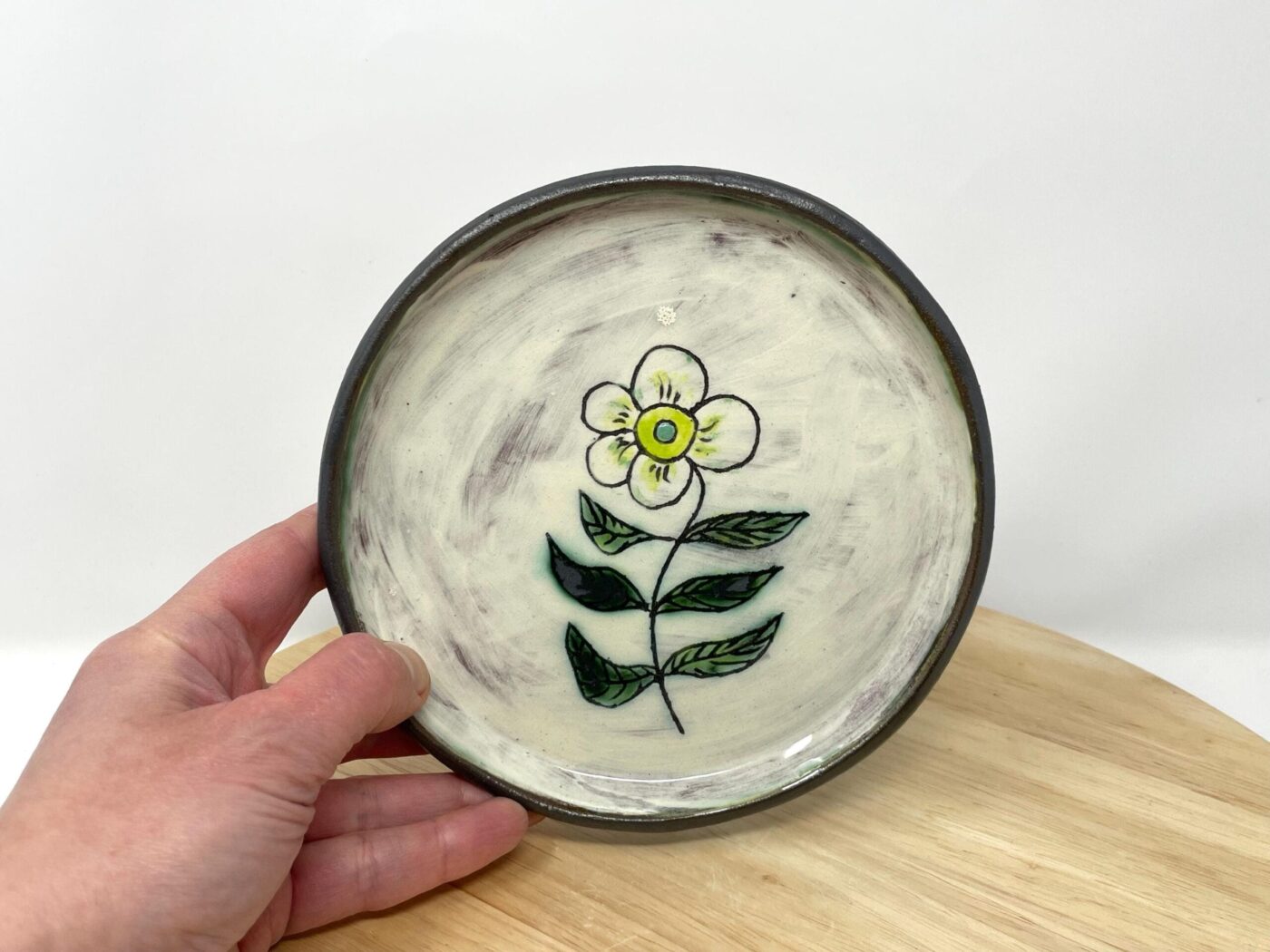 Sgraffito Flower Terracotta Plate — Green & Blue — alternate angle