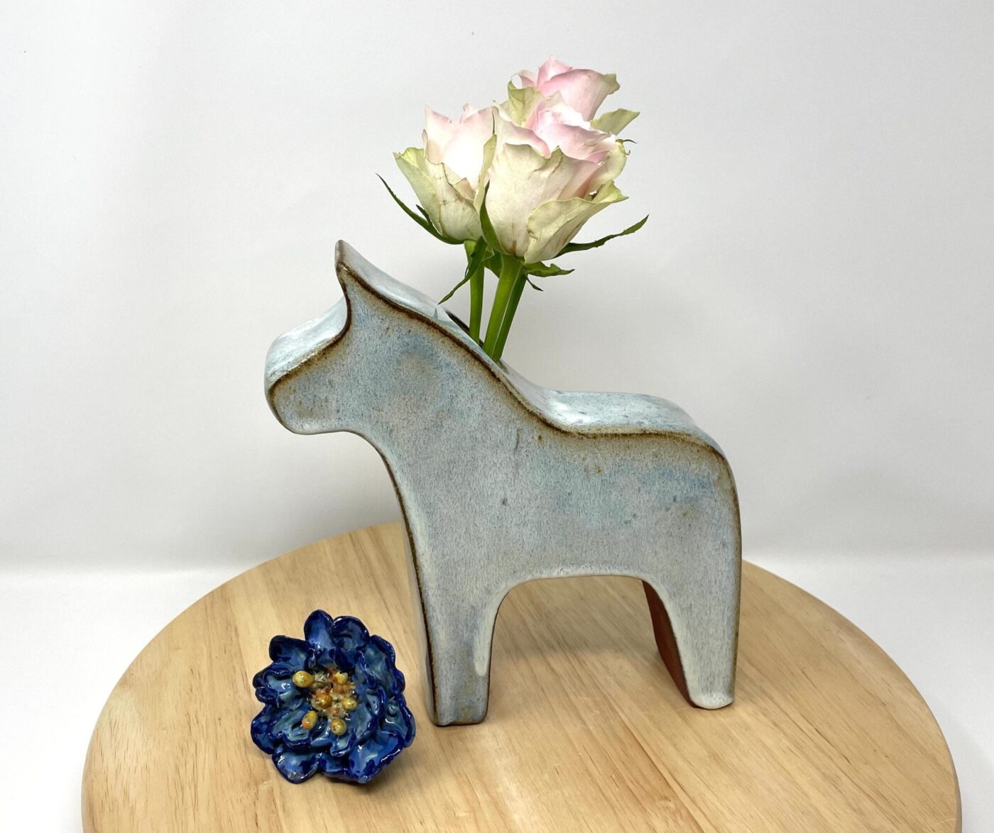 Dala Horse Vase with Ceramic Flower Crown — side view