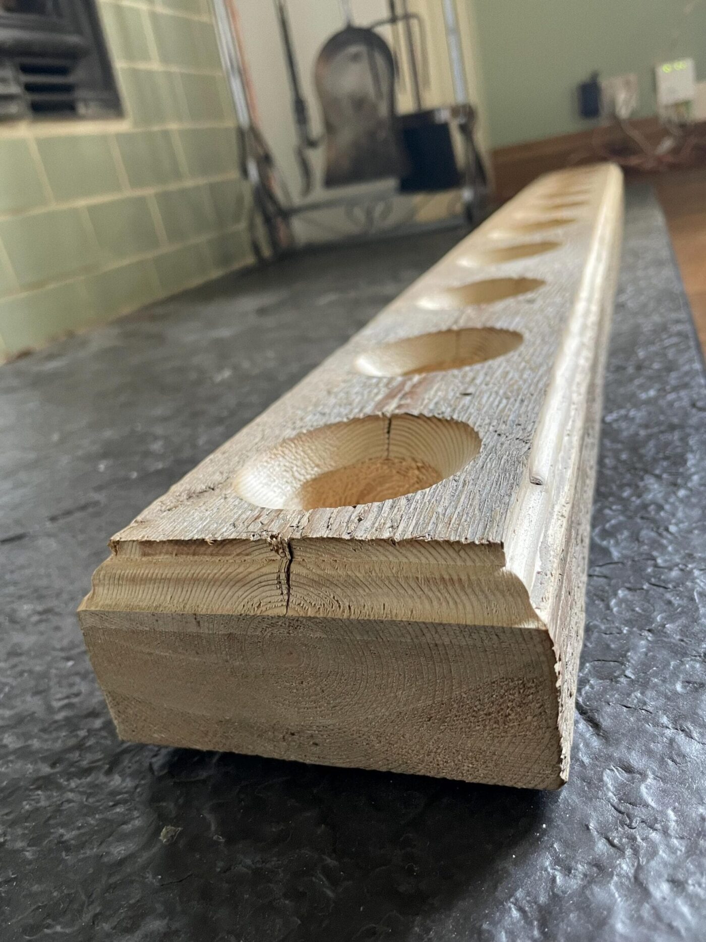 Reclaimed Wood Tealight Centrepiece (1 metre, 10 tealights) — side view
