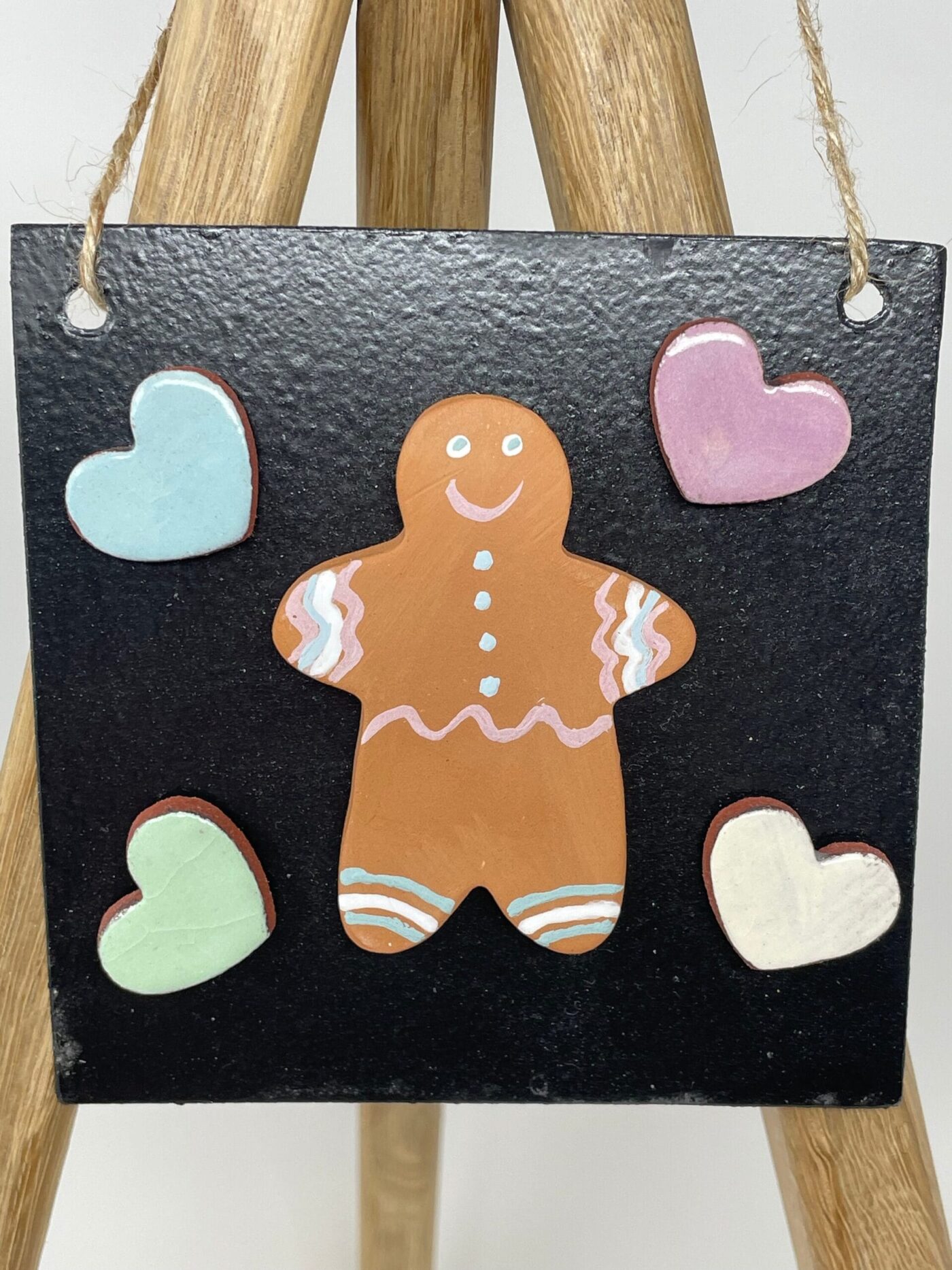 il_fullxfull.5661980058_tpbl.jpg Gingerbread & Hearts Magnet Board Set (Pink)