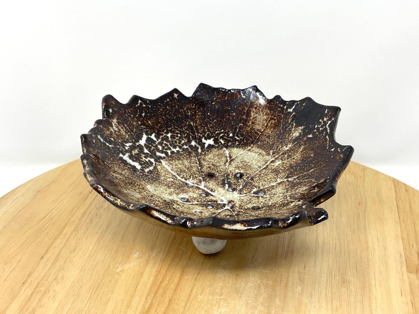 Pressed Leaf Soap Dish (White & Brown) — scale view