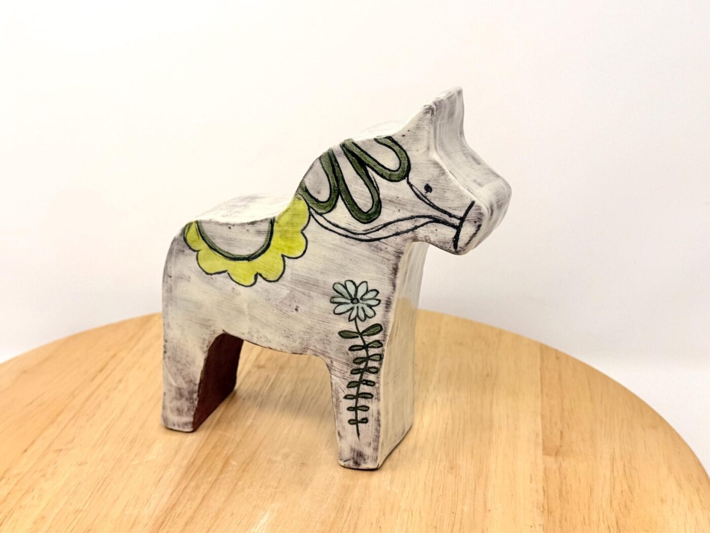 Sgraffito Miniature Dala Horse — alternate angle