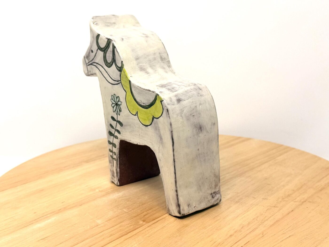 Sgraffito Miniature Dala Horse — back view