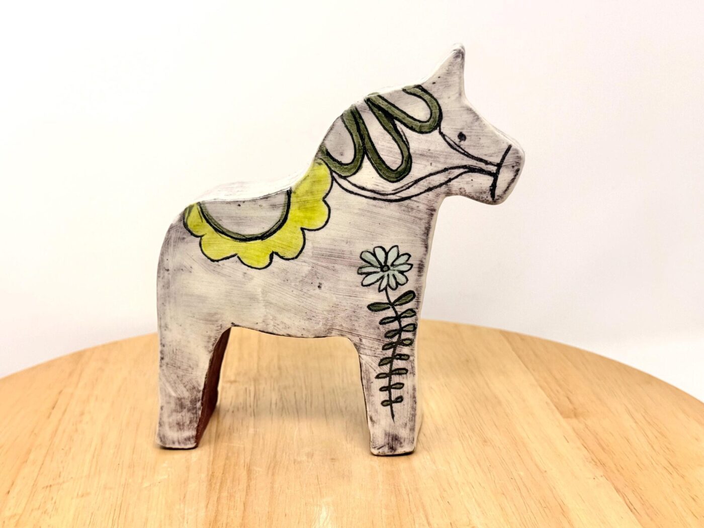 Sgraffito Miniature Dala Horse — detail view