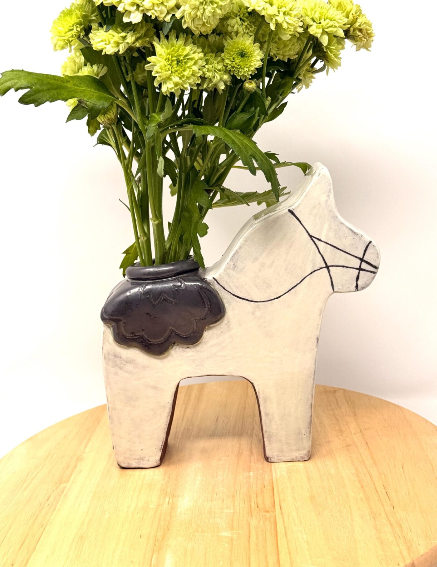 Dala Horse Terracotta Vase — detail view