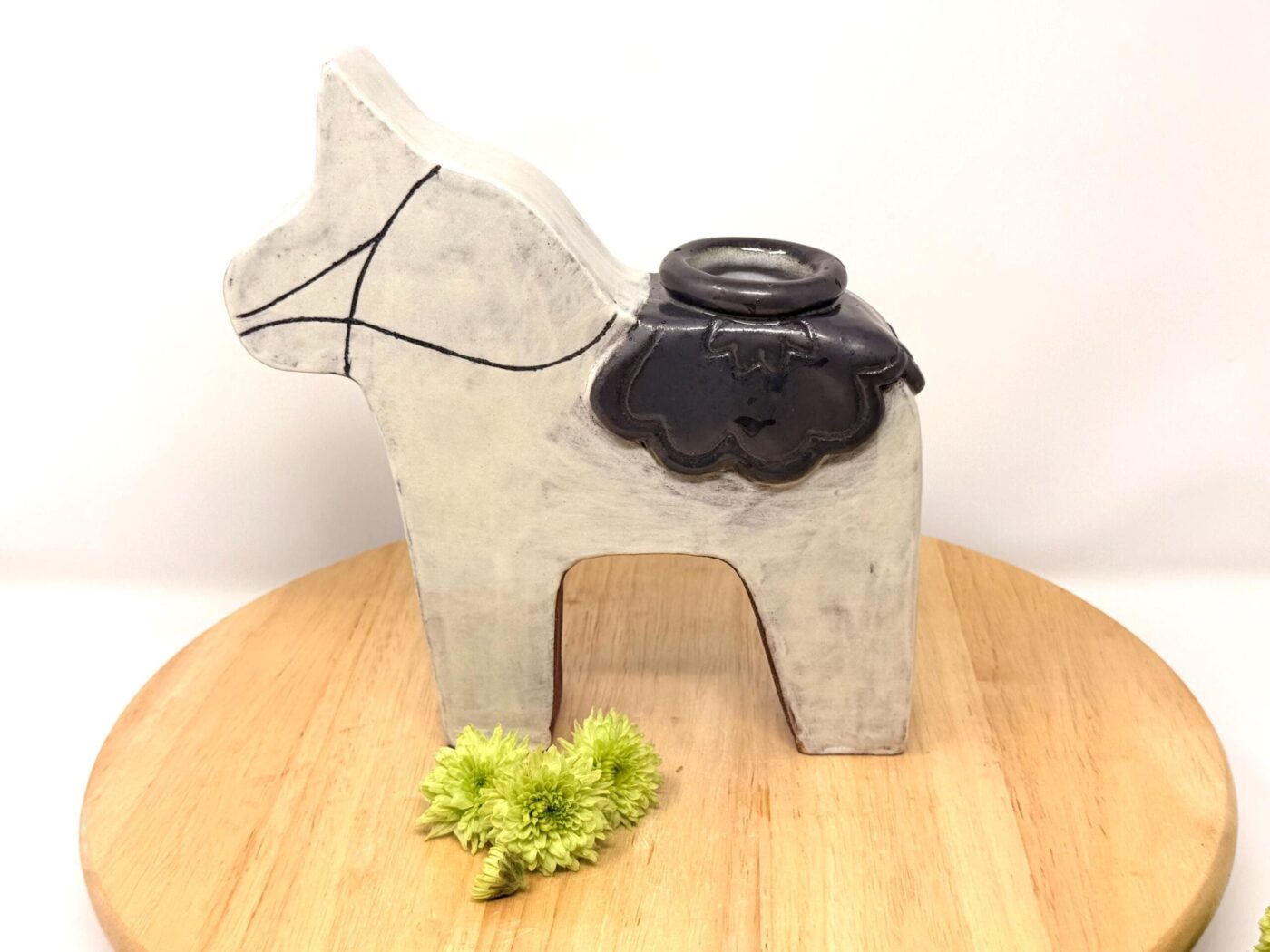 Dala Horse Terracotta Vase — styling detail